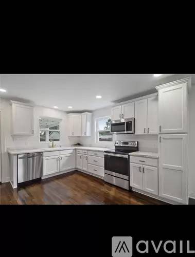 Main picture of 4205 Stockton St