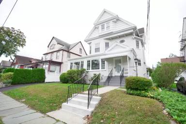 Main picture of 282 Rich Ave