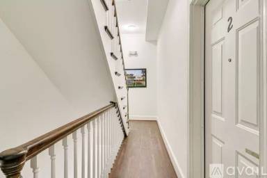 Main picture of 409 Constitution Ave NE