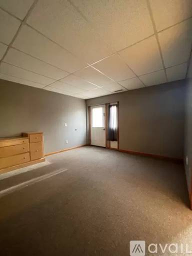Main picture of 1035 Manchester Ave