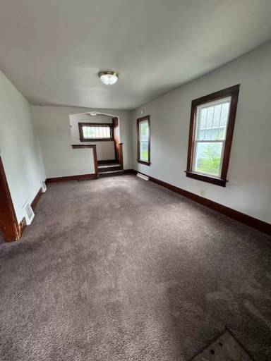 Main picture of 420 Maxine Dr