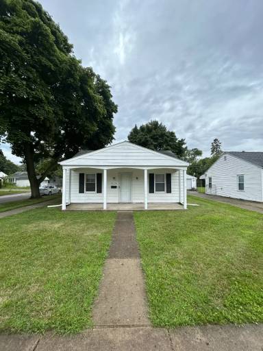 Main picture of 19214 Roscommon St