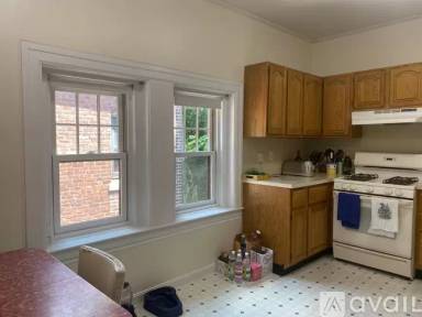 Main picture of 1215 Beacon St