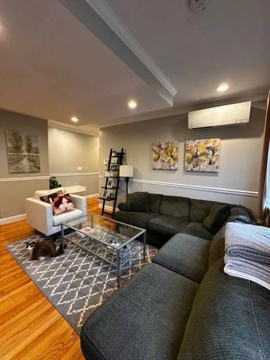 Main picture of 12 Ibbetson St