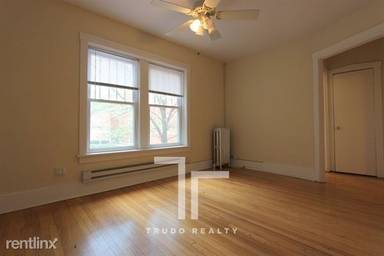 Main picture of 947-57 W Cornelia Ave