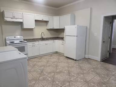 Main picture of 1226 W Lafayette Ave