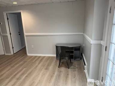 Main picture of 10048 Superior Ave