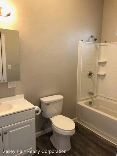 Main picture of 1208 F St