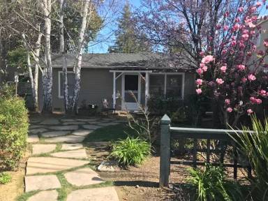 Main picture of 16064 Rose Ave