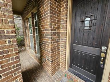Main picture of 988 Shadyside Ln