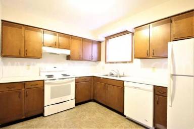 Main picture of 4604 Cass St