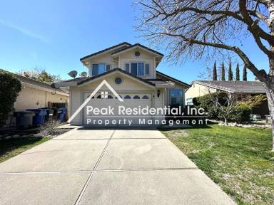 Main picture of 142 Oxburough Dr