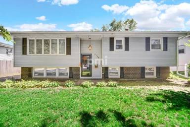 Main picture of 2124 Martha St