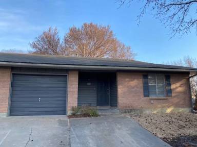 Main picture of 6823 E 73rd St