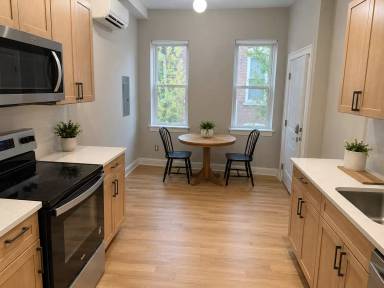 Main picture of 217 Christian St