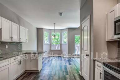 Main picture of 3266 Wexford Dr