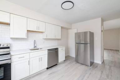 Main picture of 7028 Heege Rd