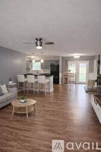 Main picture of 939 Cambridge Dr
