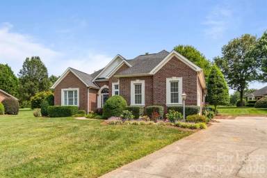 Main picture of 2936 Palmer Dr NE