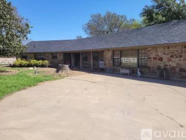 Main picture of 141 County Road 4668