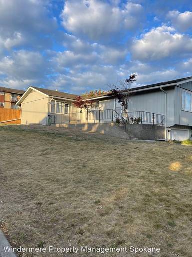 Main picture of 2101 W Grace Ave