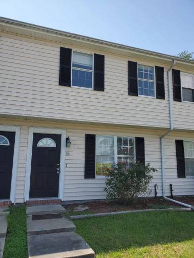 Main picture of 1100 Pineland Avenue