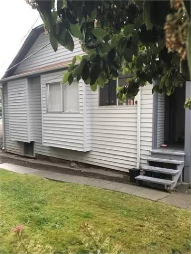 Main picture of 5048 1/2 California Ave SW