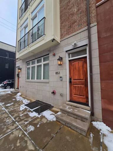 Main picture of 853 N 15th St