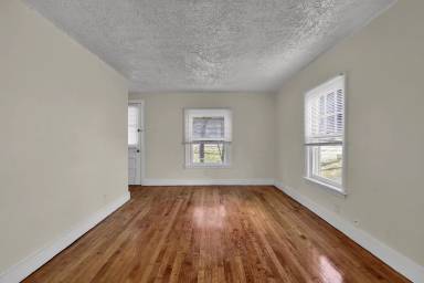 Main picture of 1814 Korando Ave