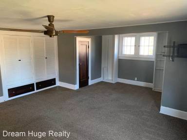 Main picture of 454 Marion Ave