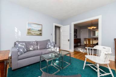 Main picture of 25 Eustis St