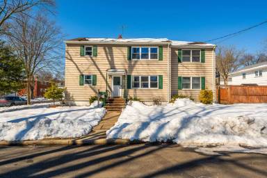 Main picture of 2054 Prospect St