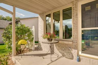 Main picture of 4542 Windsor Rd