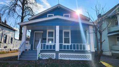 Main picture of 9216 Vineyard Ave