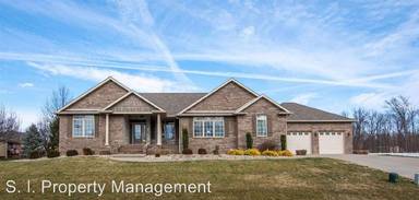Main picture of 2710 Saint Andrews Dr