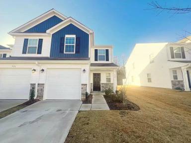 Main picture of 922 Powder Creek Drive - 1