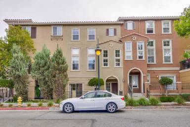 Main picture of 729 Batista Dr