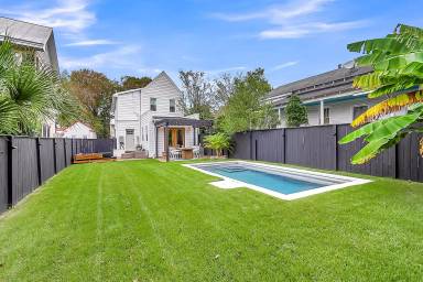 Main picture of 441 Race St