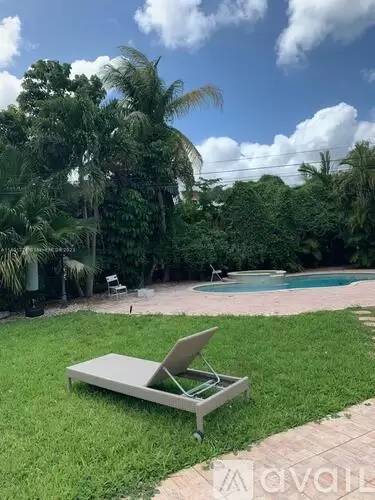 Main picture of El Portal home