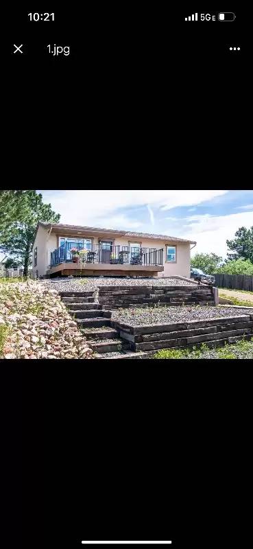 Main picture of 734 Hillview Rd