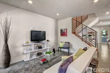 Main picture of 2205 15th Ave S