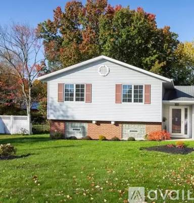 Main picture of 9030 Reed Rd