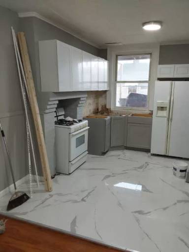Main picture of 266 2nd St