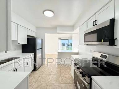 Main picture of 4403 S Semoran Blvd