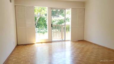 Main picture of 1751 Greenwich St