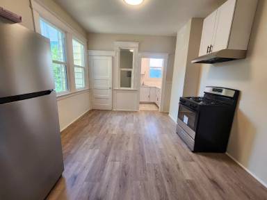 Main picture of 170 Julian Ave