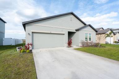 Main picture of 765 Ocean Spray Dr