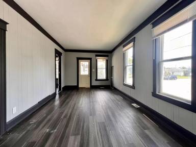 Main picture of 203 South Ave