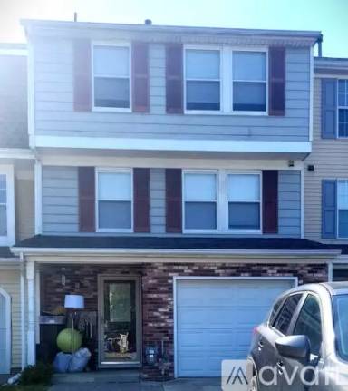 Main picture of 12 Andrew Ct