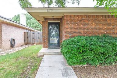 Main picture of 8230 Raleigh Ave